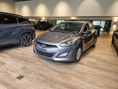 Hyundai i30 1.4 Comfort — Berline fiable et économique, frais ab MFK — Außenansicht