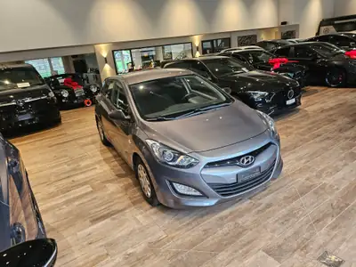 Hyundai i30 1.4 Comfort — Berline fiable et économique, frais ab MFK — Detail