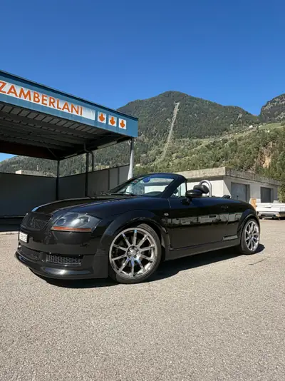Audi TT 1.8 20V Turbo 180 ch — Cabriolet sportif, moteur turbo emblématique — arrière