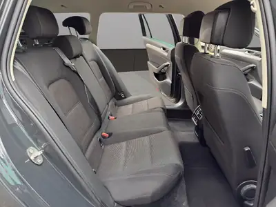 VW Passat Variant 2.0 TDI — Break diesel robuste, équipement premium, sans accident — Miniatura 18