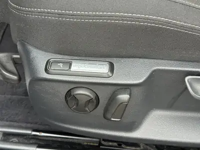 VW Passat Variant 2.0 TDI — Break diesel robuste, équipement premium, sans accident — Miniatura 21