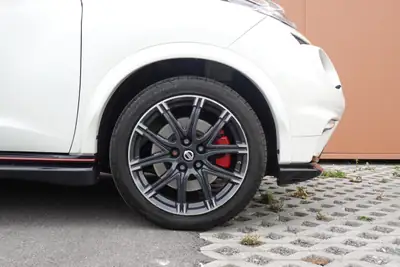 Nissan Juke 1.6 DIG-T Nismo RS 4x4 — Intérieur Alcantara, Sièges Recaro, Traction intégrale — cruscotto