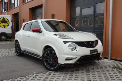 Nissan Juke 1.6 DIG-T Nismo RS 4x4 — Intérieur Alcantara, Sièges Recaro, Traction intégrale — dettaglio
