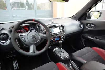 Nissan Juke 1.6 DIG-T Nismo RS 4x4 — Intérieur Alcantara, Sièges Recaro, Traction intégrale — Miniatura 14