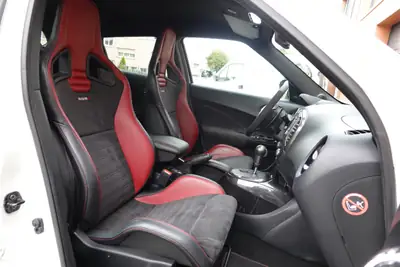 Nissan Juke 1.6 DIG-T Nismo RS 4x4 — Intérieur Alcantara, Sièges Recaro, Traction intégrale — Miniatura 24
