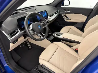 BMW X1 xDrive 25e M Sport 2025 — Hybride rechargeable, première main, garantie usine — Armaturenbrett