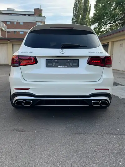 Mercedes-Benz GLC 63 S AMG 4MATIC — Performance extrême, 58'000 km seulement — Heckansicht