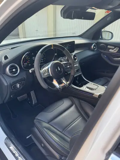 Mercedes-Benz GLC 63 S AMG 4MATIC — Performance extrême, 58'000 km seulement — Armaturenbrett