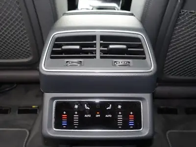 Audi e-tron 55 S Line Black Edition — SUV électrique premium, 408 ch et design affirmé — Miniature 25