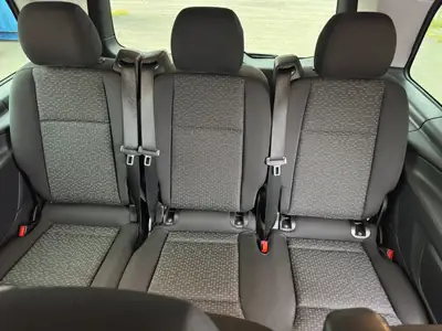 Mercedes-Benz Vito 116 CDI Lang — Monospace professionnel 9 places, transmission intégrale, peu kilométré — Miniature 18