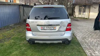 Mercedes-Benz ML 280 CDI — SUV premium diesel, 176'000 km, sans accident — tableau de bord
