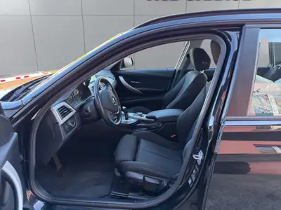 BMW 316d Touring Business Steptronic — Breaks diesel automatique, entretien récent et sans sinistre — Miniature 9