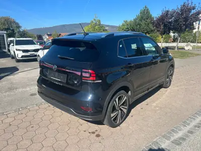 VW T-Cross 1.0 TSI R-Line — SUV compact dynamique, 56 000 km, équipé Tech & Carplay — Armaturenbrett