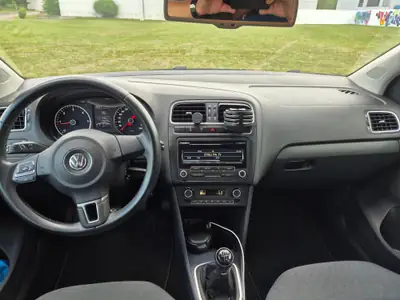 Volkswagen Polo 1.6 TDI 105 — Citadine économe et fiable, 100'000 km — interni