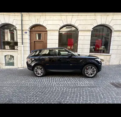Land Rover Range Rover Sport 3.0 SDV6 HSE Dynamic — SUV premium diesel, 233'900 km — exterior view