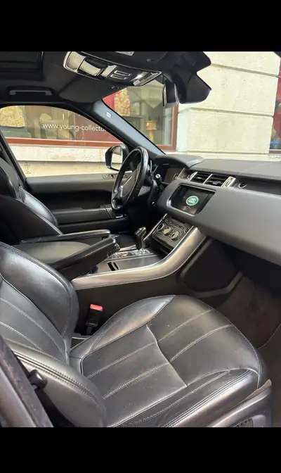 Land Rover Range Rover Sport 3.0 SDV6 HSE Dynamic — SUV premium diesel, 233'900 km — dashboard