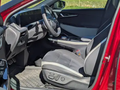 Kia EV6 77 kWh GT-Line 4x4 — SUV électrique haute performance, 34 500 km seulement — Miniatur 9