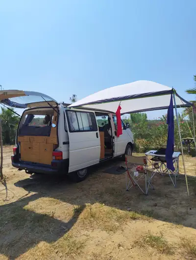 VW T4 2.5 TDI — Le monospace diesel robuste de référence, sans accident — côté