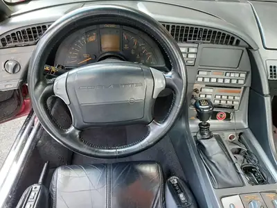 Chevrolet Corvette C4 ZR1 — Légendaire muscle car de 1991, 381 ch, fraîchement révisée — detail