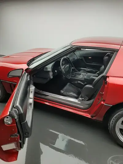 Chevrolet Corvette C4 ZR1 — Légendaire muscle car de 1991, 381 ch, fraîchement révisée — dashboard