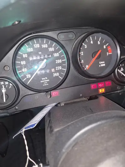 BMW Z1 1990 — Cabriolet légendaire, 170 ch et seulement 63 000 km — détail