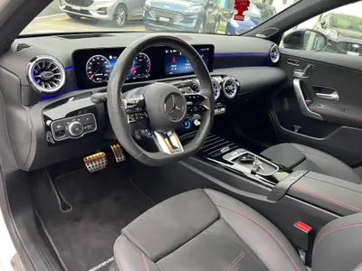 Mercedes-AMG A 35 4Matic+ 2025 — Compacte sportive 306 ch, très peu kilométrée — Miniatura 9