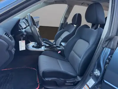 Subaru Legacy 2.5i AWD Classic — Break polyvalent 4x4, entretien complet — Miniature 9