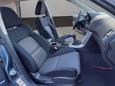 Subaru Legacy 2.5i AWD Classic — Break polyvalent 4x4, entretien complet — Miniature 17