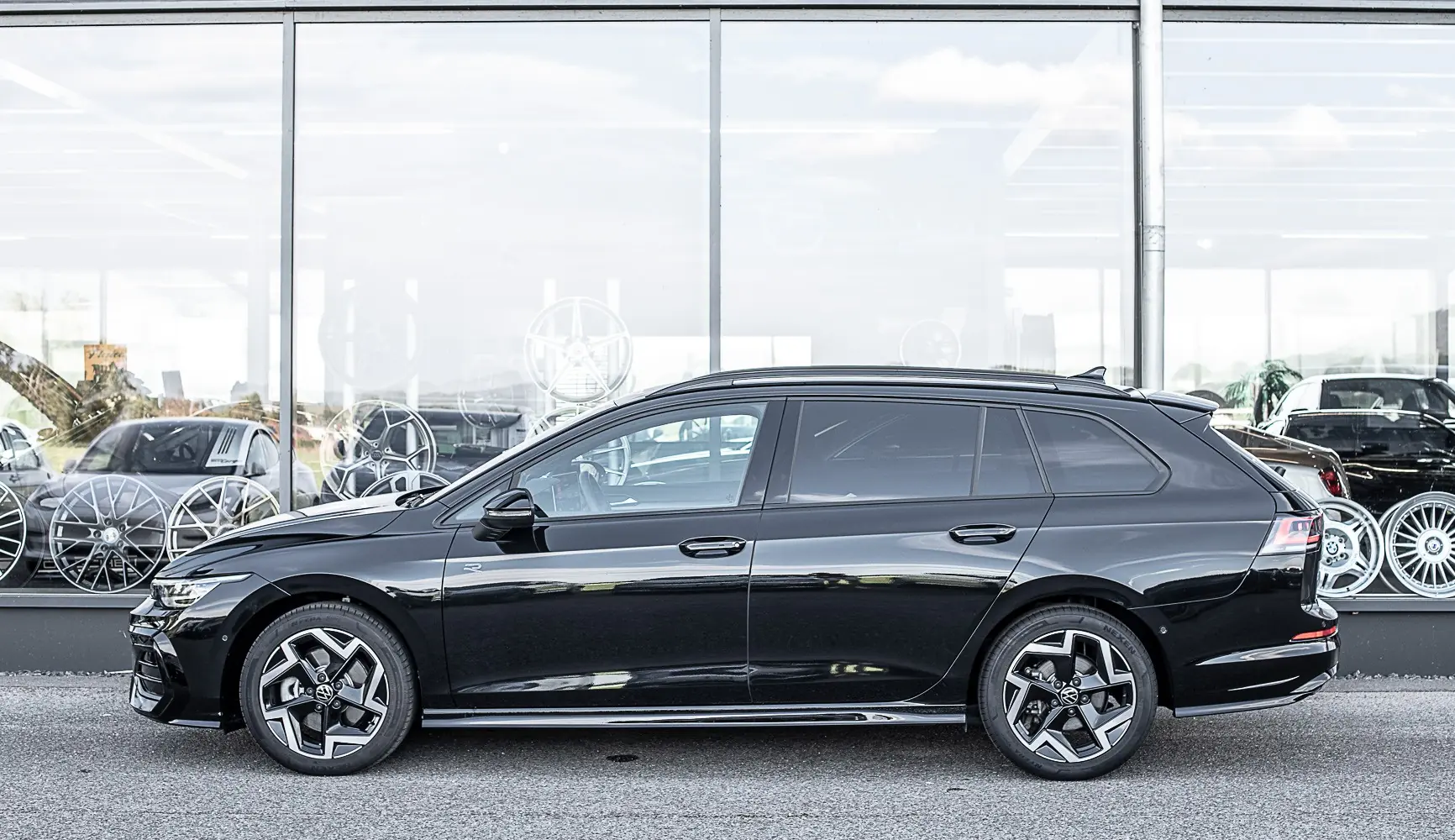 VW Golf Variant 2.0 R-Line 4Motion — Break familial performant, 204 ch, faible kilométrage