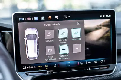 VW Golf Variant 2.0 R-Line 4Motion — Break familial performant, 204 ch, faible kilométrage — Miniatura 24