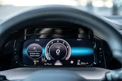 VW Golf Variant 2.0 R-Line 4Motion — Break familial performant, 204 ch, faible kilométrage — Miniatura 25
