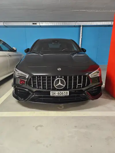 Mercedes-Benz CLA 45 S AMG 4matic+ — Berline sportive 421 ch, très peu kilométrée — côté