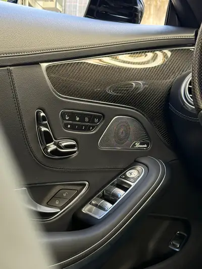 Mercedes-Benz S 450 Coupé 4Matic — Élégance sportive et technologie premium — Miniature 12