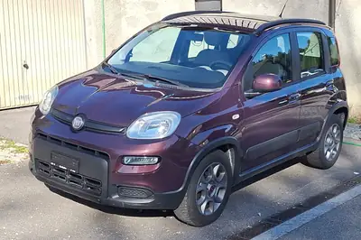 Fiat Panda 0.9 TwinAir Climbing 4x4 — Robustesse urbaine et tout-terrain à essence — Außenansicht