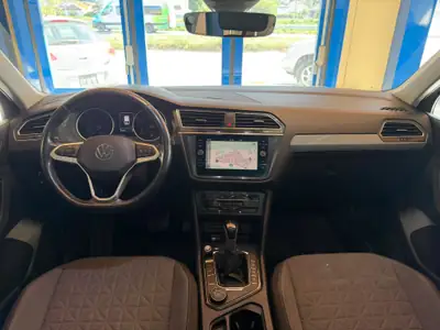 VW Tiguan 2.0 TSI 190 ch 4Motion — SUV polyvalent, 4x4 intégral, garantie 12 mois — Miniature 17