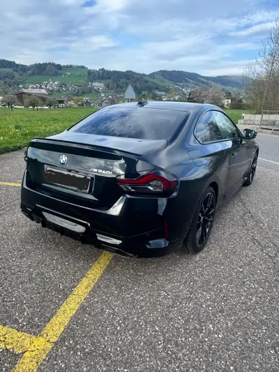 BMW M240i xDrive 2025 — Coupé sportif 374 ch, boîte auto, 17 000 km — rear view