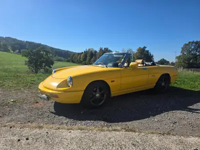 Alfa Romeo Spider 2.0 Q.Verde 1993 — Cabriolet vintage mythique, entretien impeccable — côté
