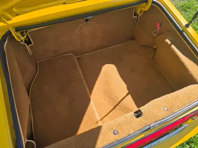 Alfa Romeo Spider 2.0 Q.Verde 1993 — Cabriolet vintage mythique, entretien impeccable — détail