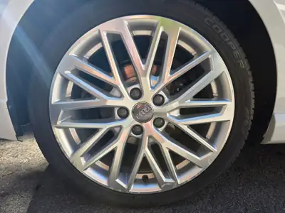 Audi A3 2.0 TDI 184 S-Tronic — Berline diesel performante, équipement S-Line premium — Miniatur 17