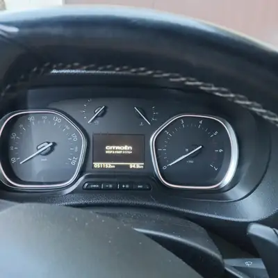 Citroën SpaceTourer 2.0 BlueHDi 140 — Monospace familial diesel, 51'200 km seulement — Miniatur 7