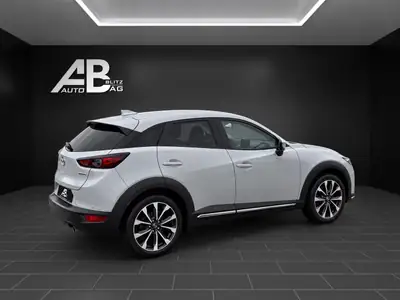 Mazda CX-3 SKYACTIV-G 121 — Compact SUV fiable, essence économique, 117'000 km — Armaturenbrett