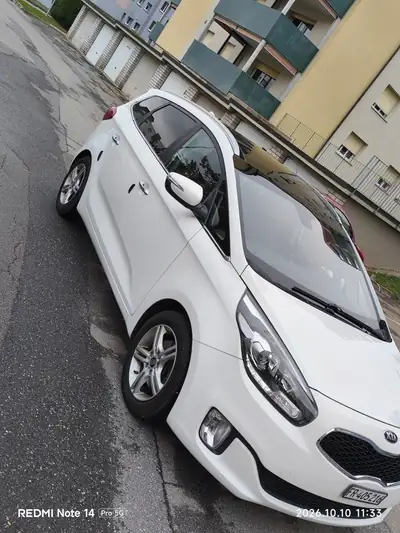 Kia Carens 1.7 CRDi Swiss Eco Edition — Monospace 7 places, diesel efficace, 131 000 km — détail