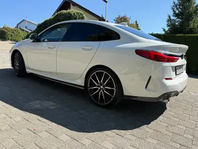 BMW 216 Gran Coupé 218i — Élégance compacte et efficacité à 54 000 km — interni