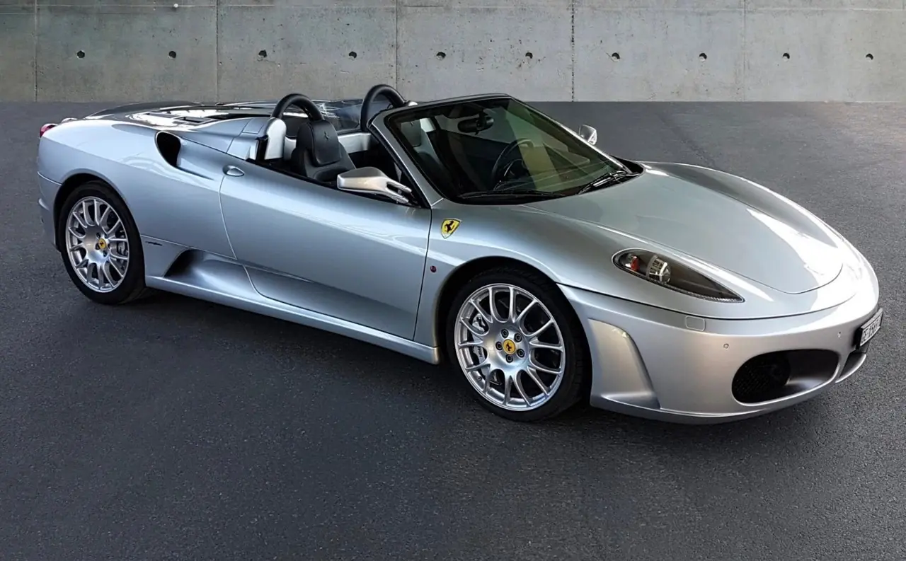 Ferrari F430 Spider F1 — Cabriolet de légende, 490 ch purs, seulement 44 000 km