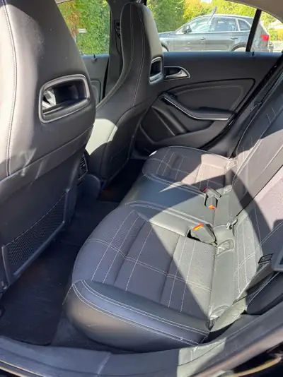 Mercedes-Benz Classe A 180 — Compacte élégante, motorisation fiable et consommation maîtrisée — détail