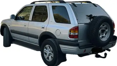 Opel Frontera 3.2i V6 Limited — SUV robuste, transmission automatique, sans sinistre — intérieur