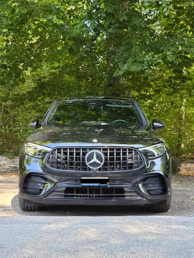 Mercedes-Benz GLC 43 AMG Executive Edition — Performance hybride et allure premium — Heckansicht