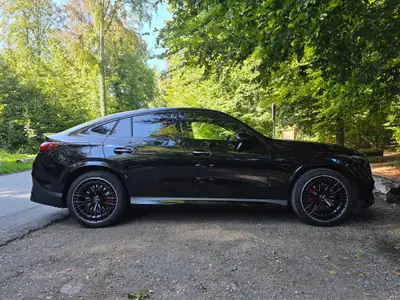 Mercedes-Benz GLC 43 AMG Executive Edition — Performance hybride et allure premium — Armaturenbrett