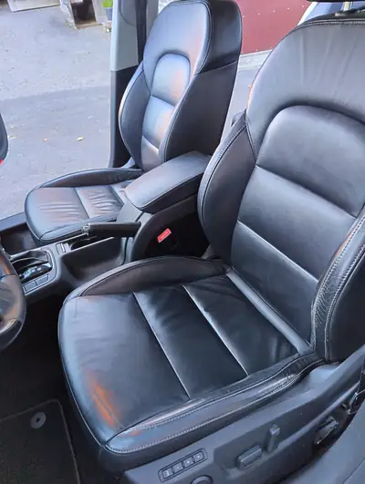 Skoda Superb 1.8 TSI Elegance — Monospace familial premium avec moteur neuf et équipements haut de gamme — Miniature 10