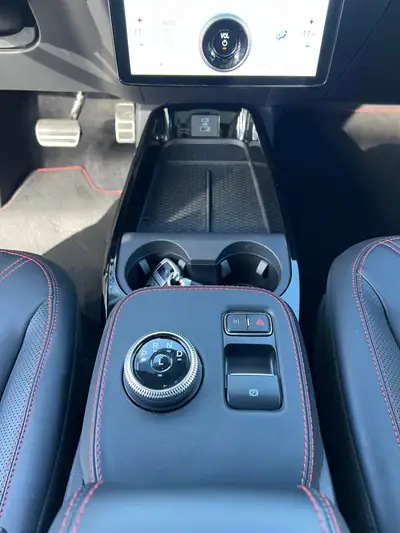 Ford Mustang MACH-E Premium AWD 88 kWh — SUV électrique haute autonomie, batterie 93% — Miniature 11